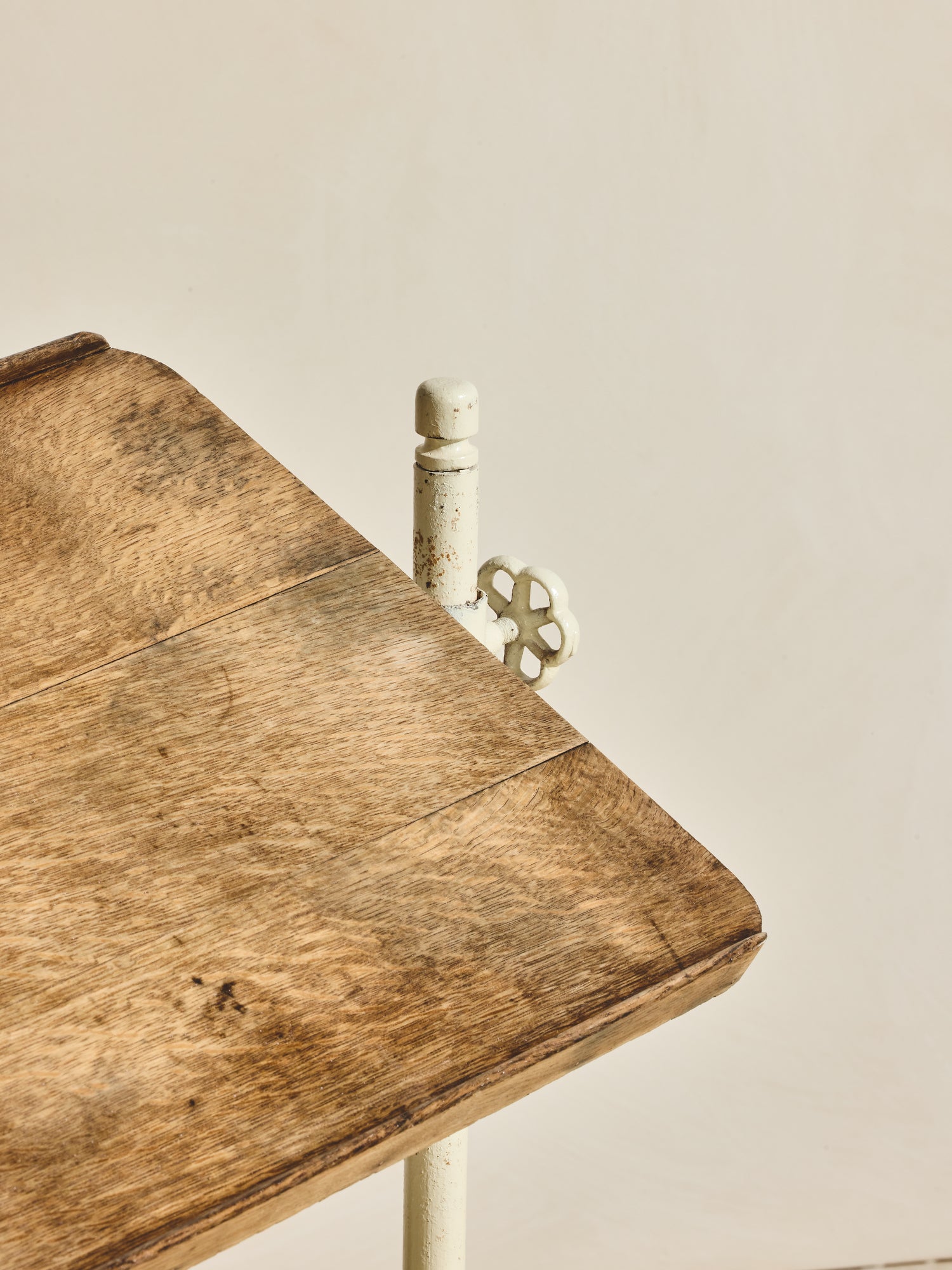 Adjustable Drafting Table