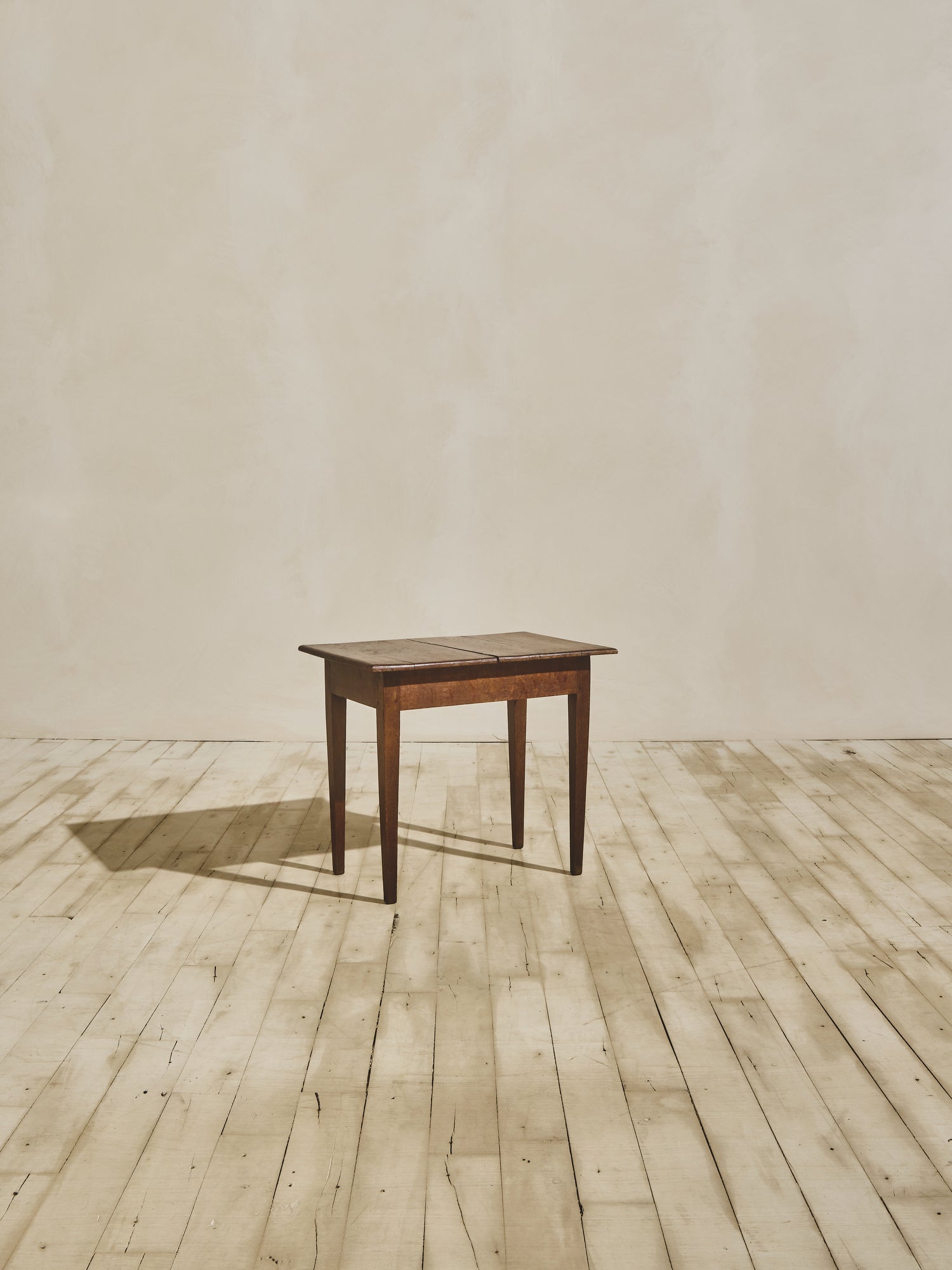 Table d'appoint en chêne français