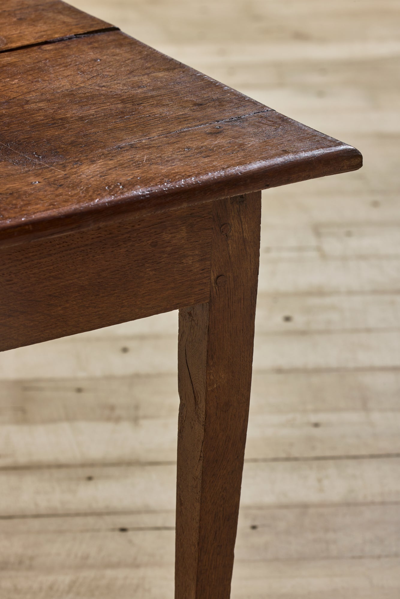 Table d'appoint en chêne français