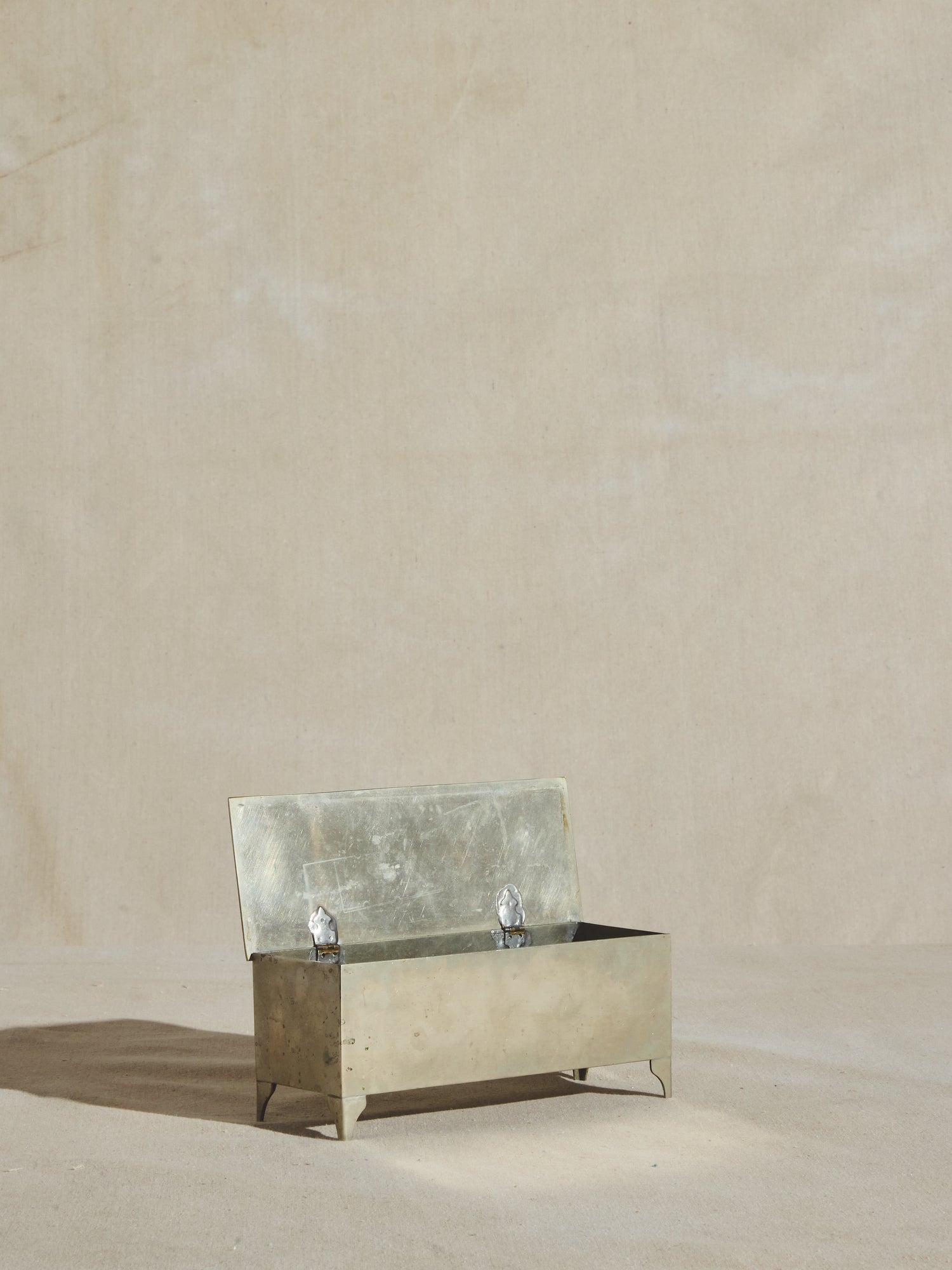 Boîte à pieds en argent