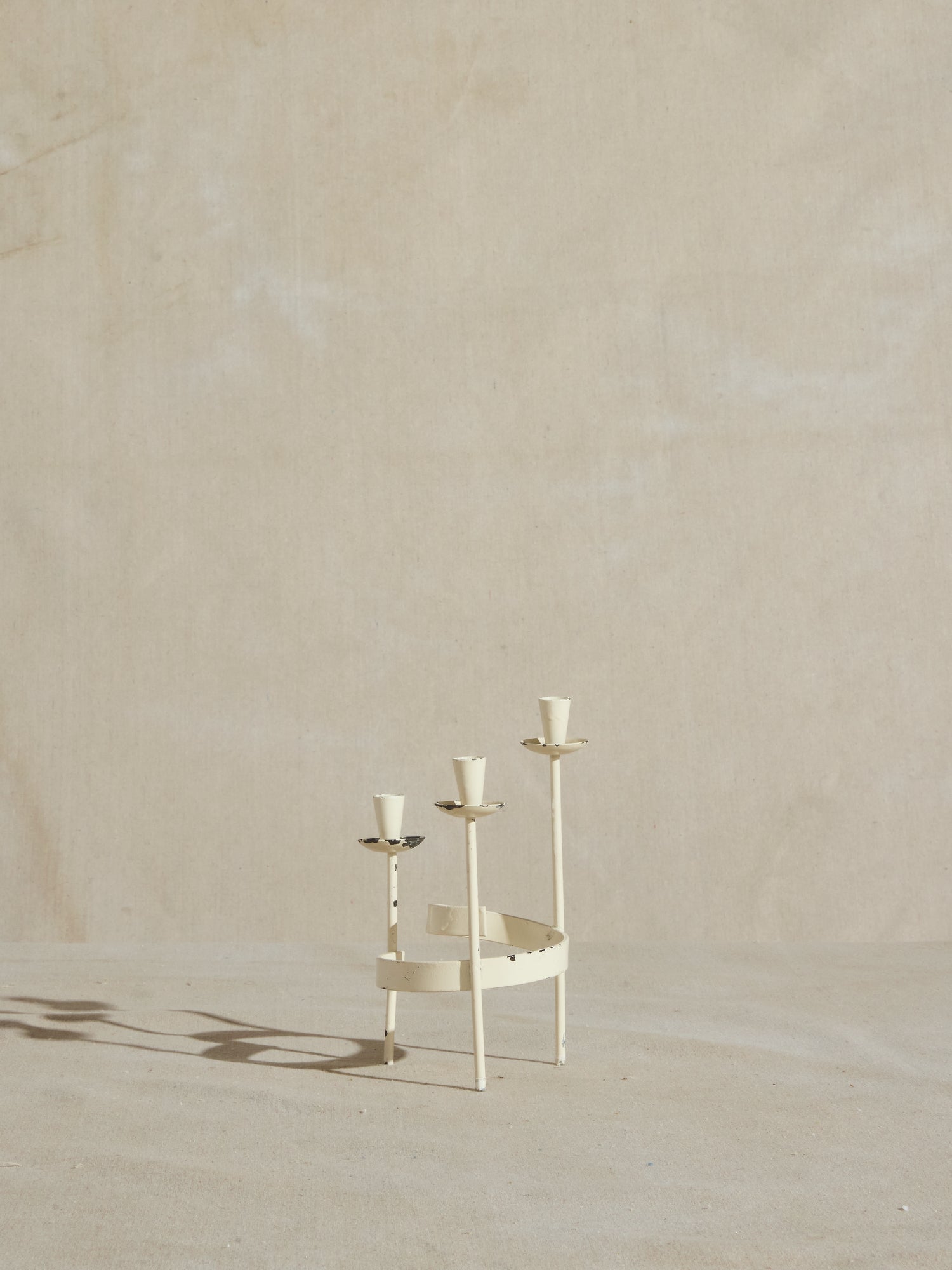 Curved Candle Holder