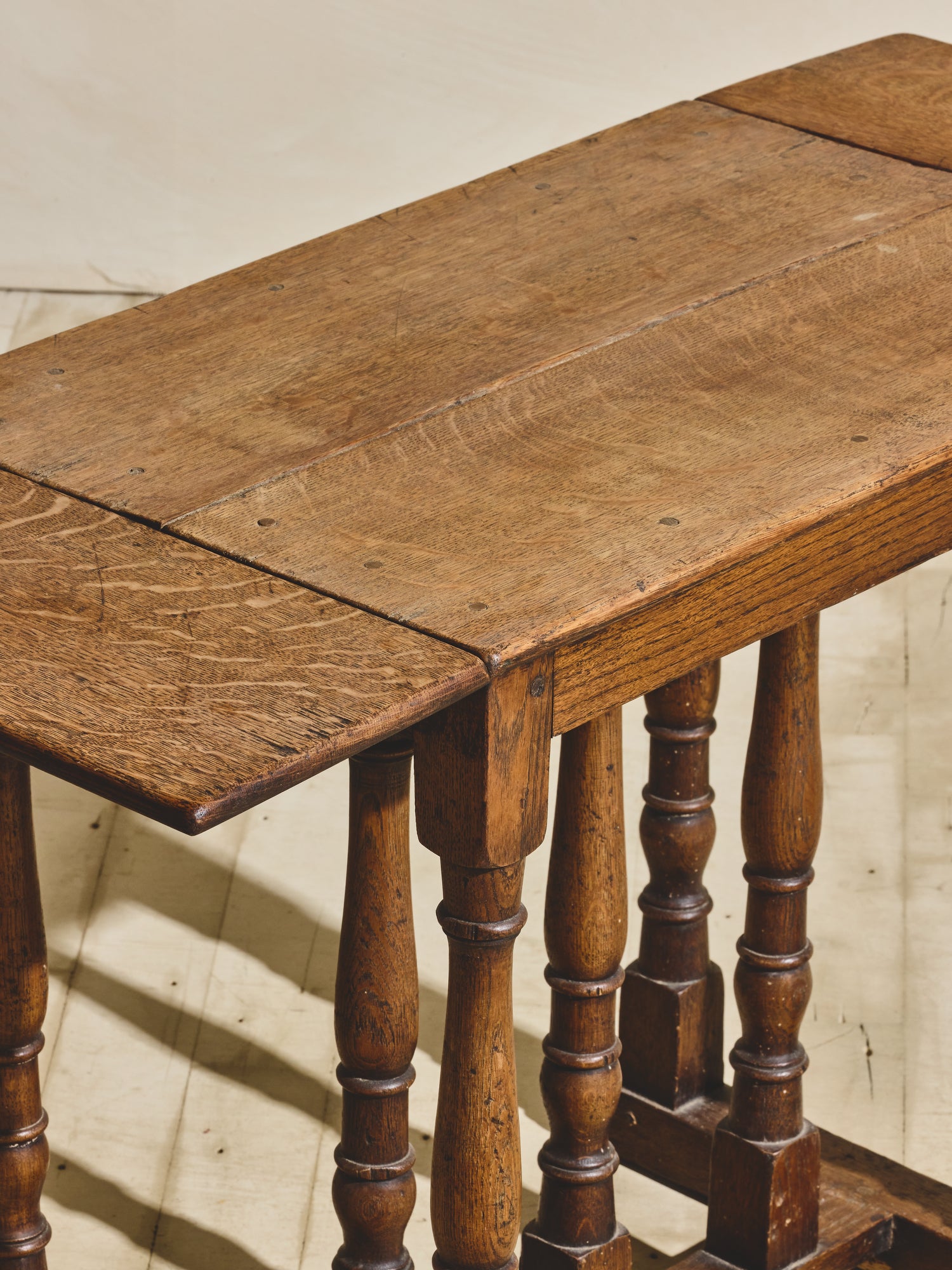 Table anglaise à sept pieds