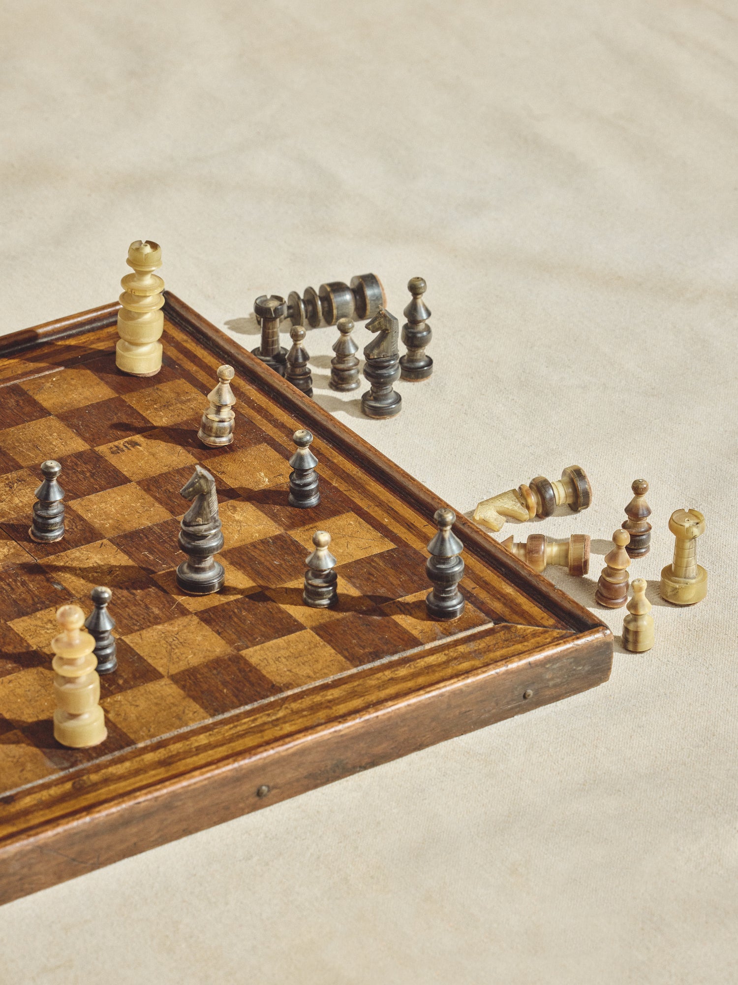 Folkart Chess Game