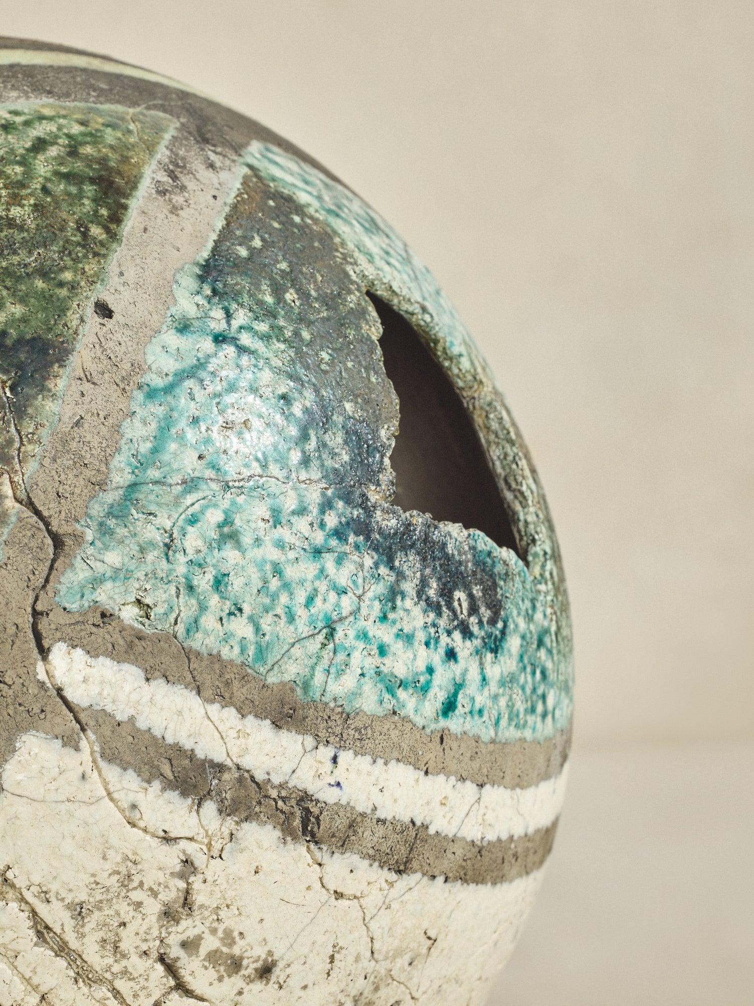Earthenware vase