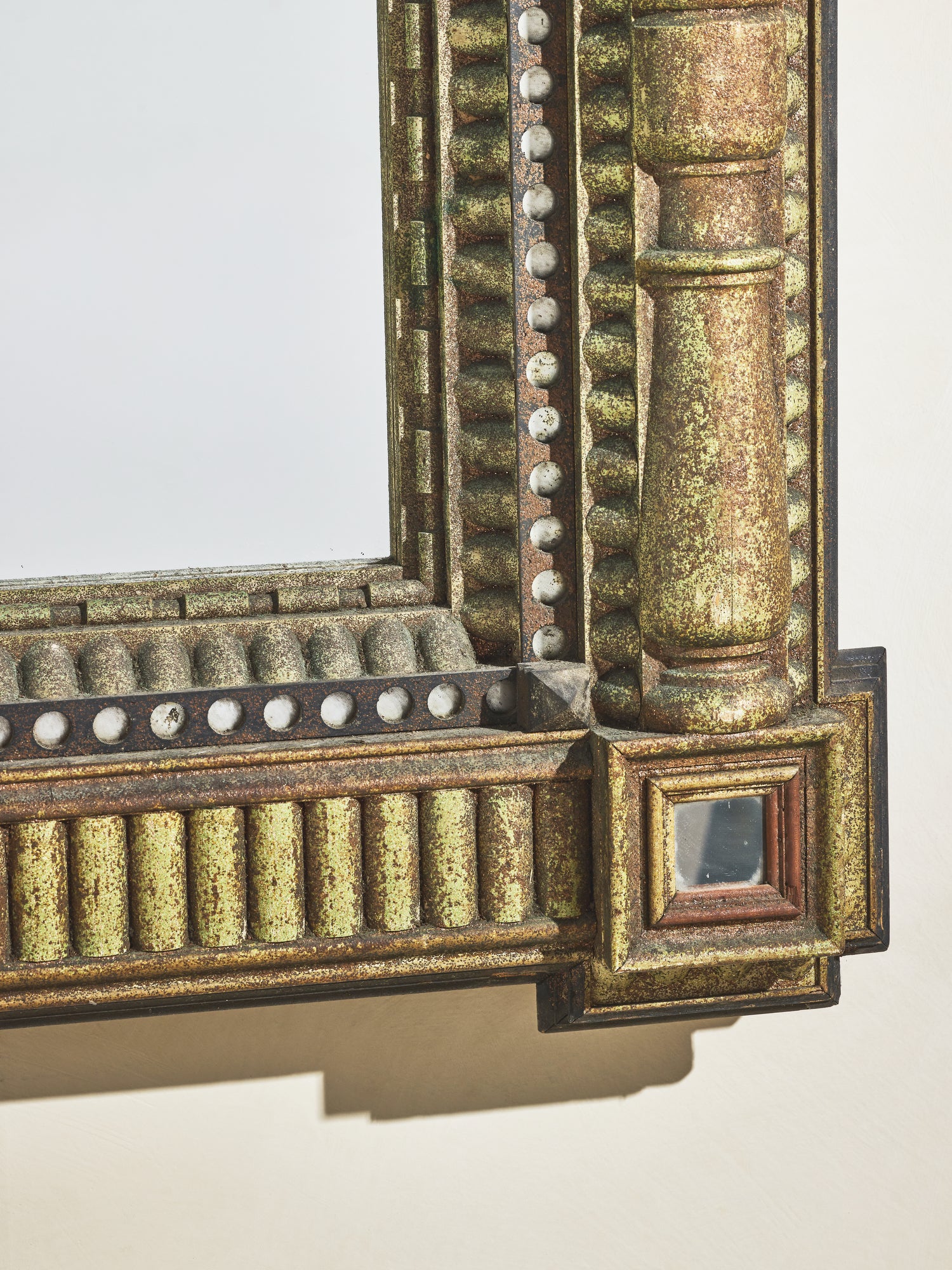 1800 American Tramp Mirror