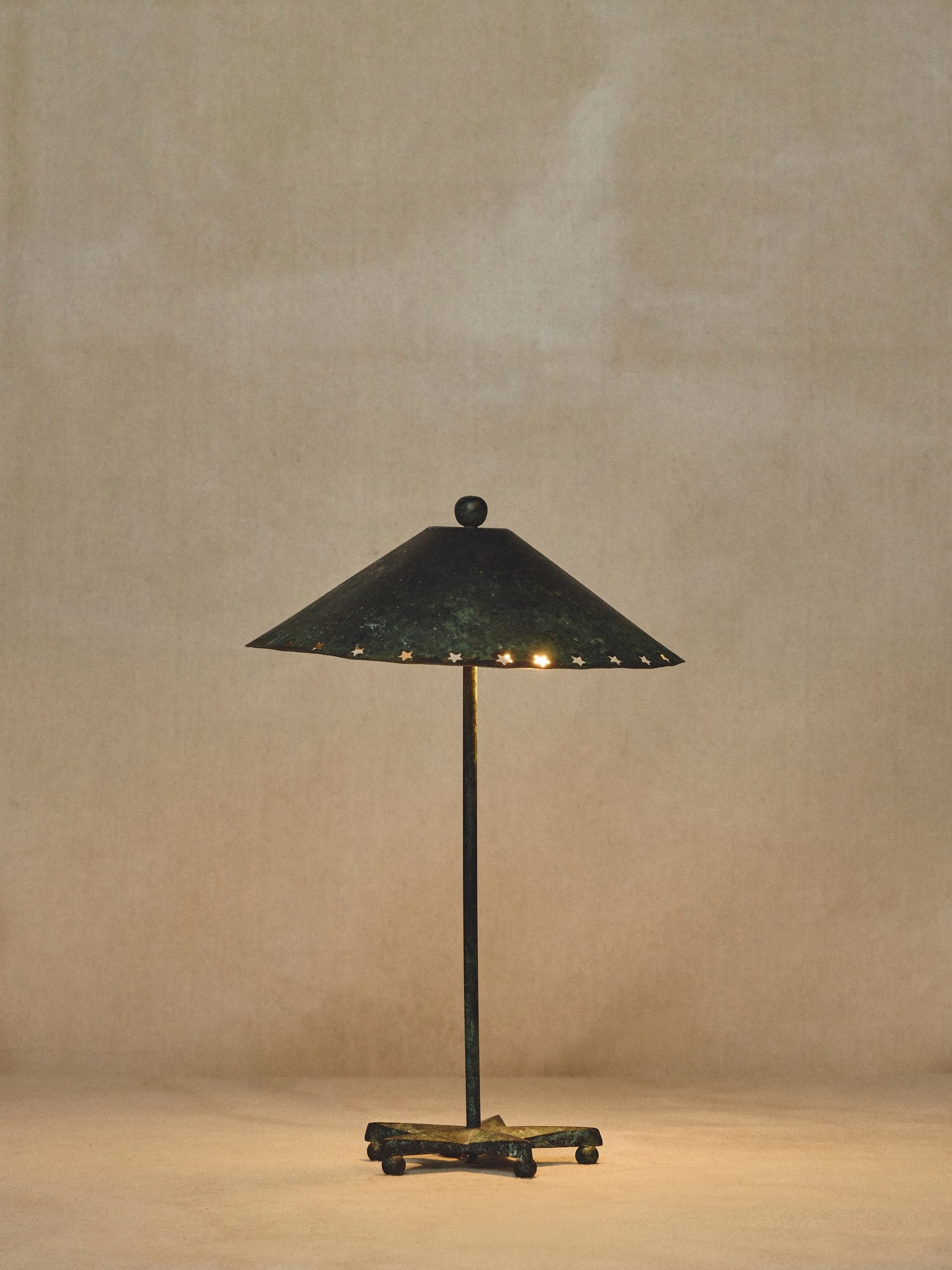 Star Table Lamp