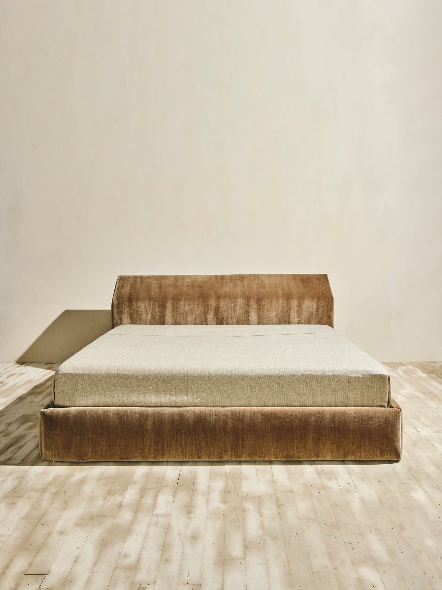 The Bromley Bed